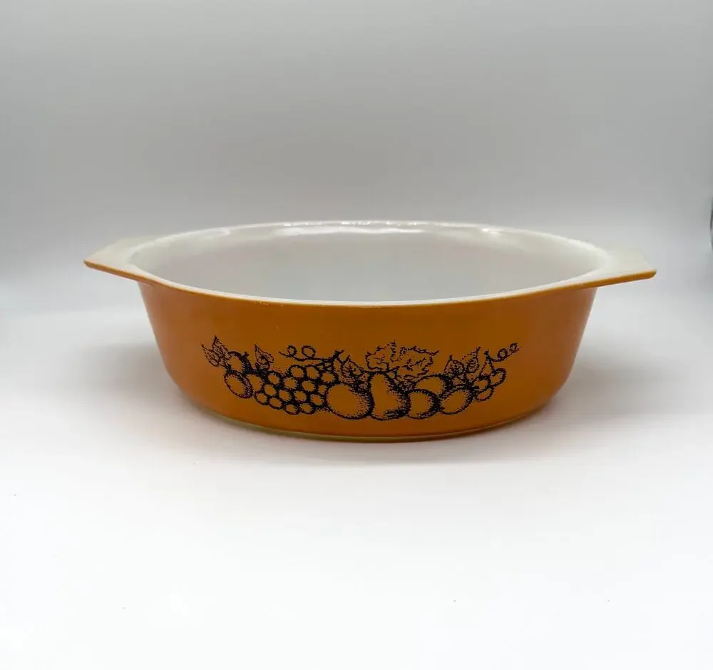 Vintage Pyrex 045 2.5 Qt Oval Casserole Dish Brown Orange Harvest Fruit USA